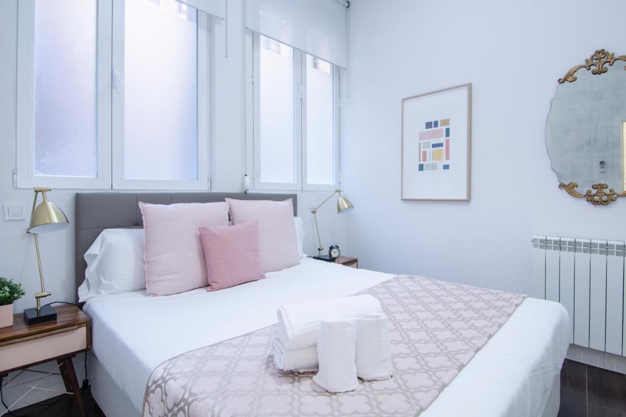 Apartamento En Santa Ana - Sol 马德里 外观 照片